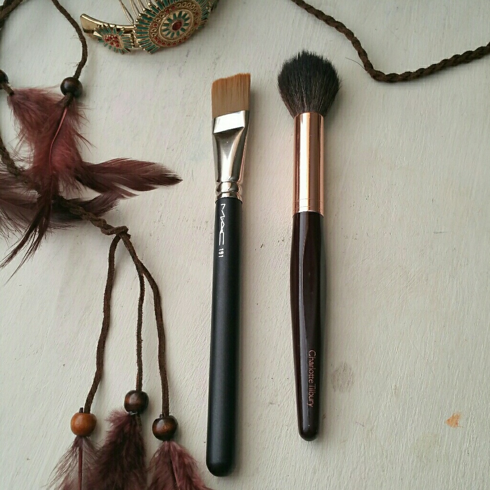 Powder & Sculpt Charlotte Tilbury & Mac 191 Brush